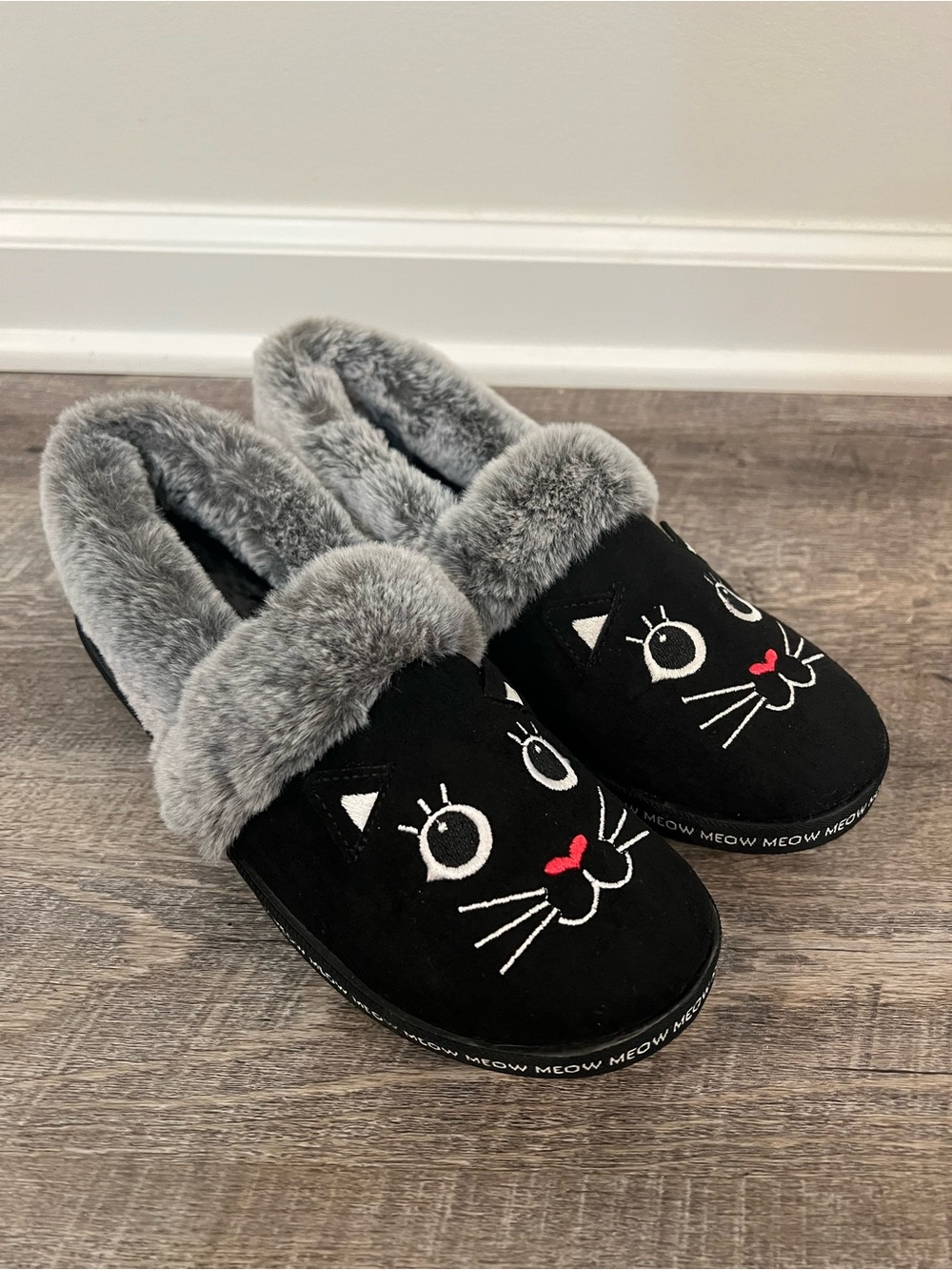 BOBS from Skechers Black Slip-On Cat Slippers with Gray Faux Fur